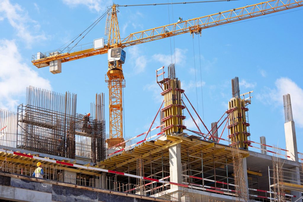 Dnia 1 stycznia 2017 r. weszła w życie nowelizacja prawa budowlanego, która wprowadziła szereg uproszczeń w formalnościach budowlanych